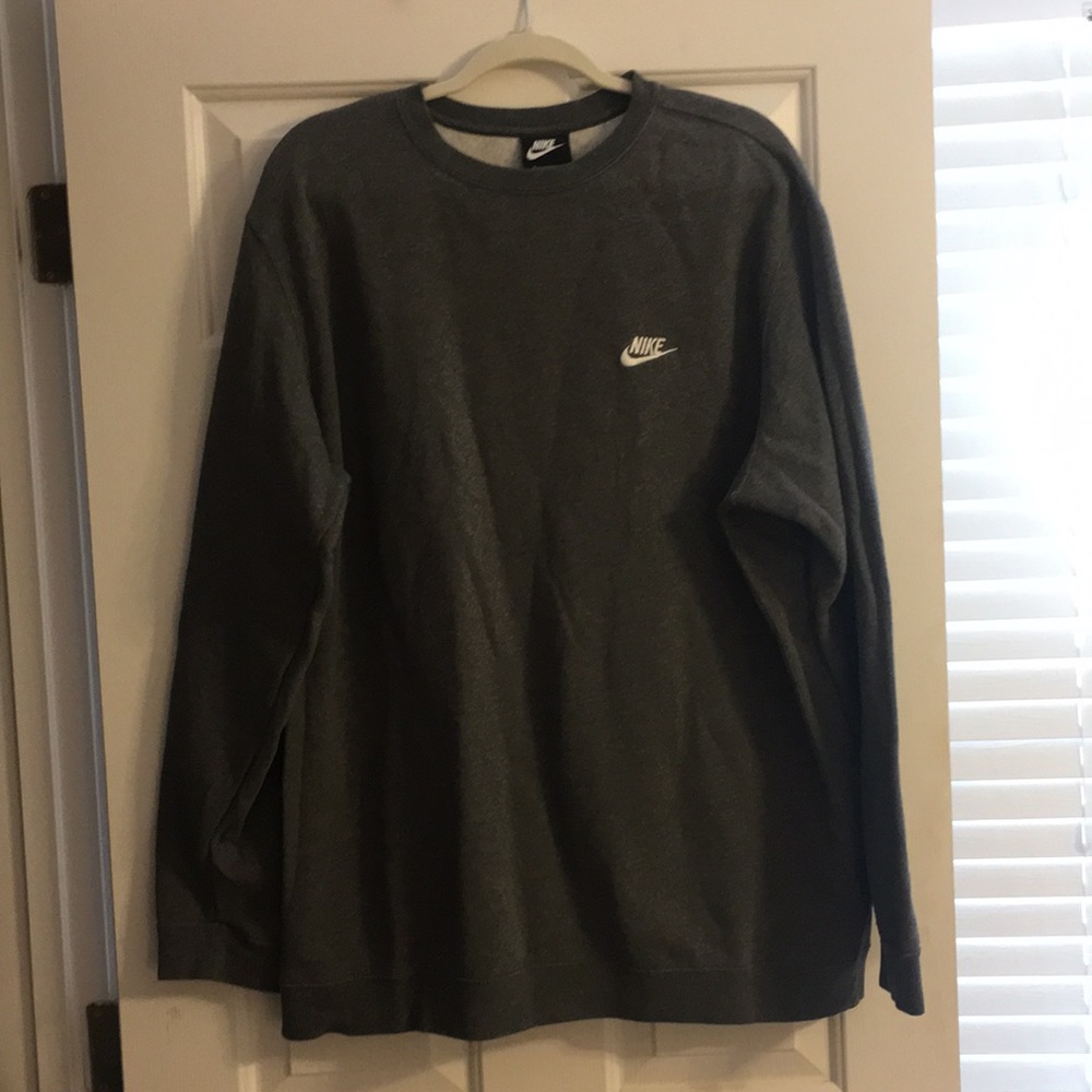 Nike sweatshirt